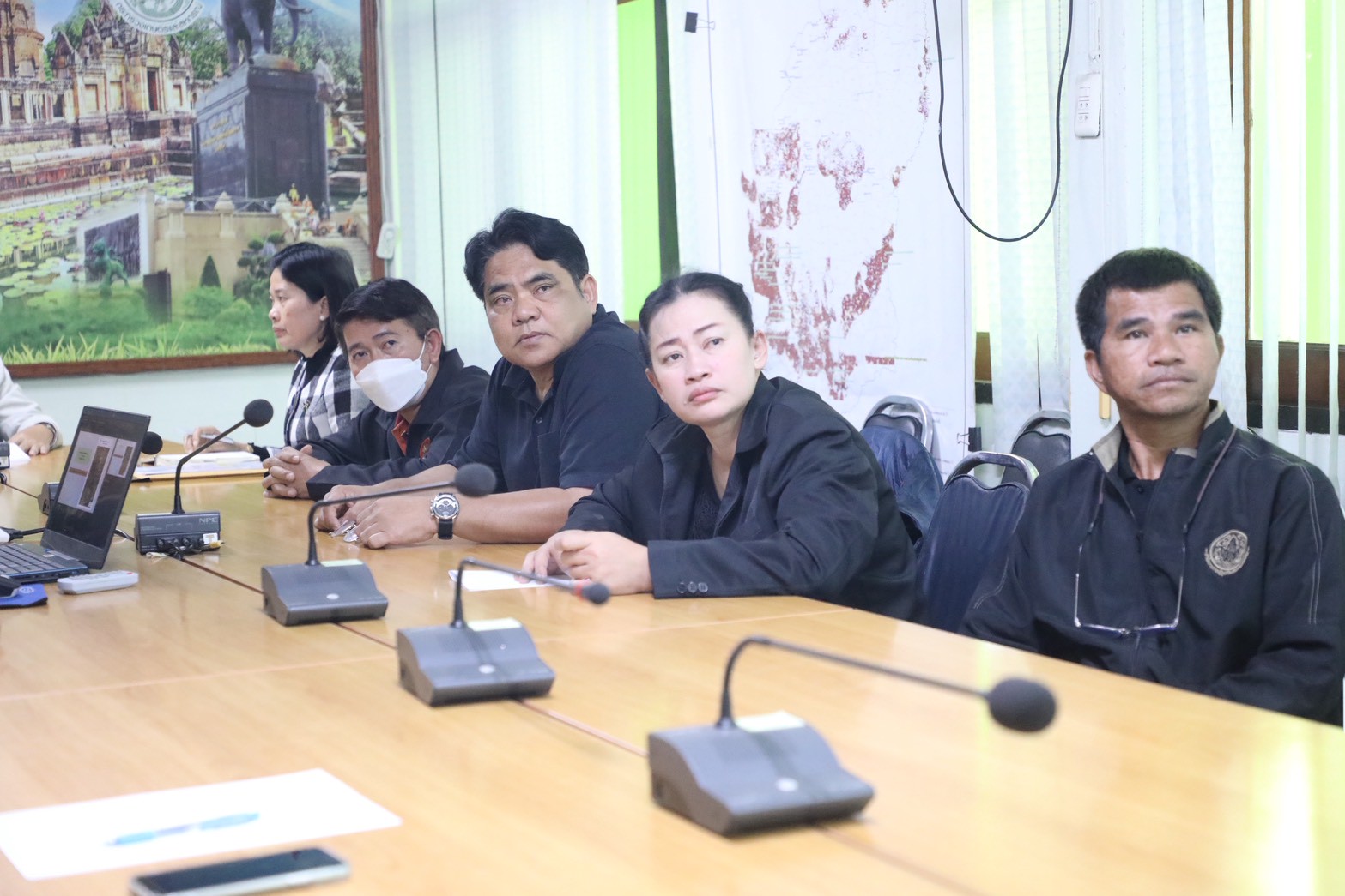 title - เลขาธิการ ส.ป.ก. ตรวจเยี่ยม ส.ป.ก.บุรีรัมย์ ในวาระองคมนตรี เป็นประธานในการเปิดสำนักงานสถานีวิจัยการเกษตรและพัฒนาโครงการหลวงโนนดินแดง ณ จังหวัดบุรีรัมย์